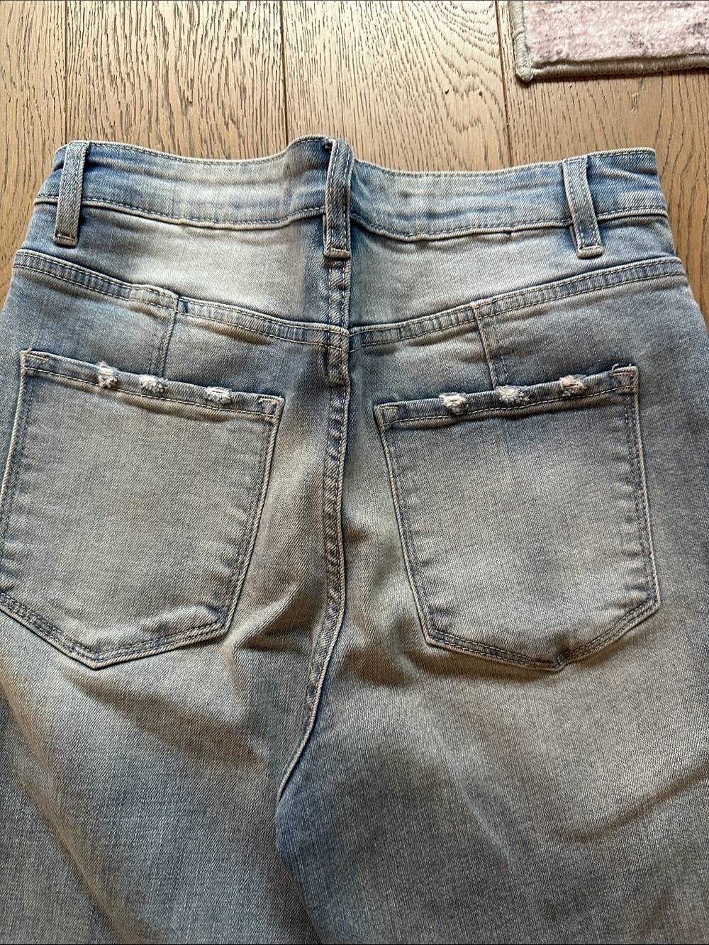 Women’s Light Wash Flare Jeans - VERVET (size 28) - Picture 3 of 5